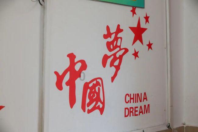 巧虎踢足球